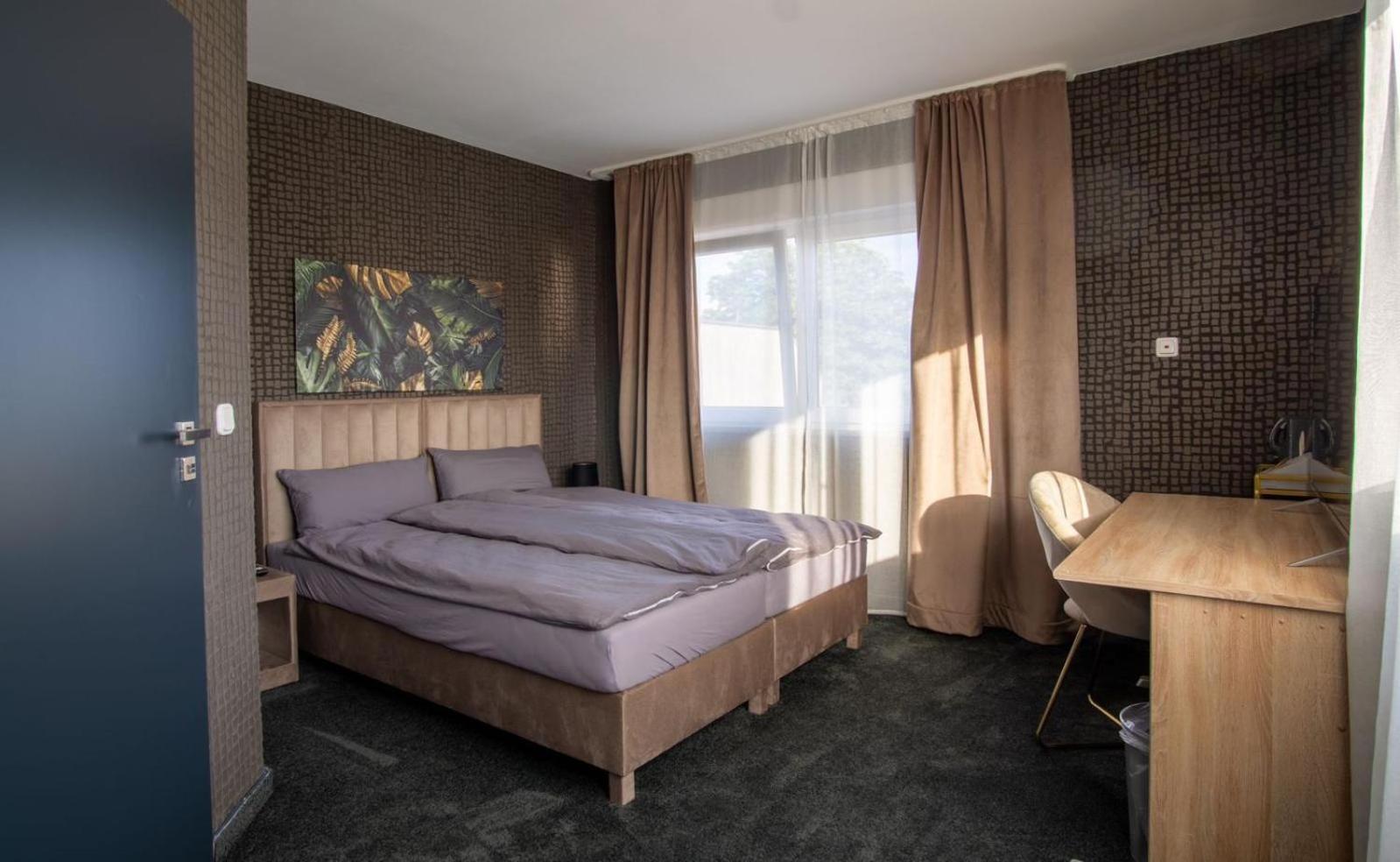 Bed And Breakfast 33 Duisburg Buitenkant foto