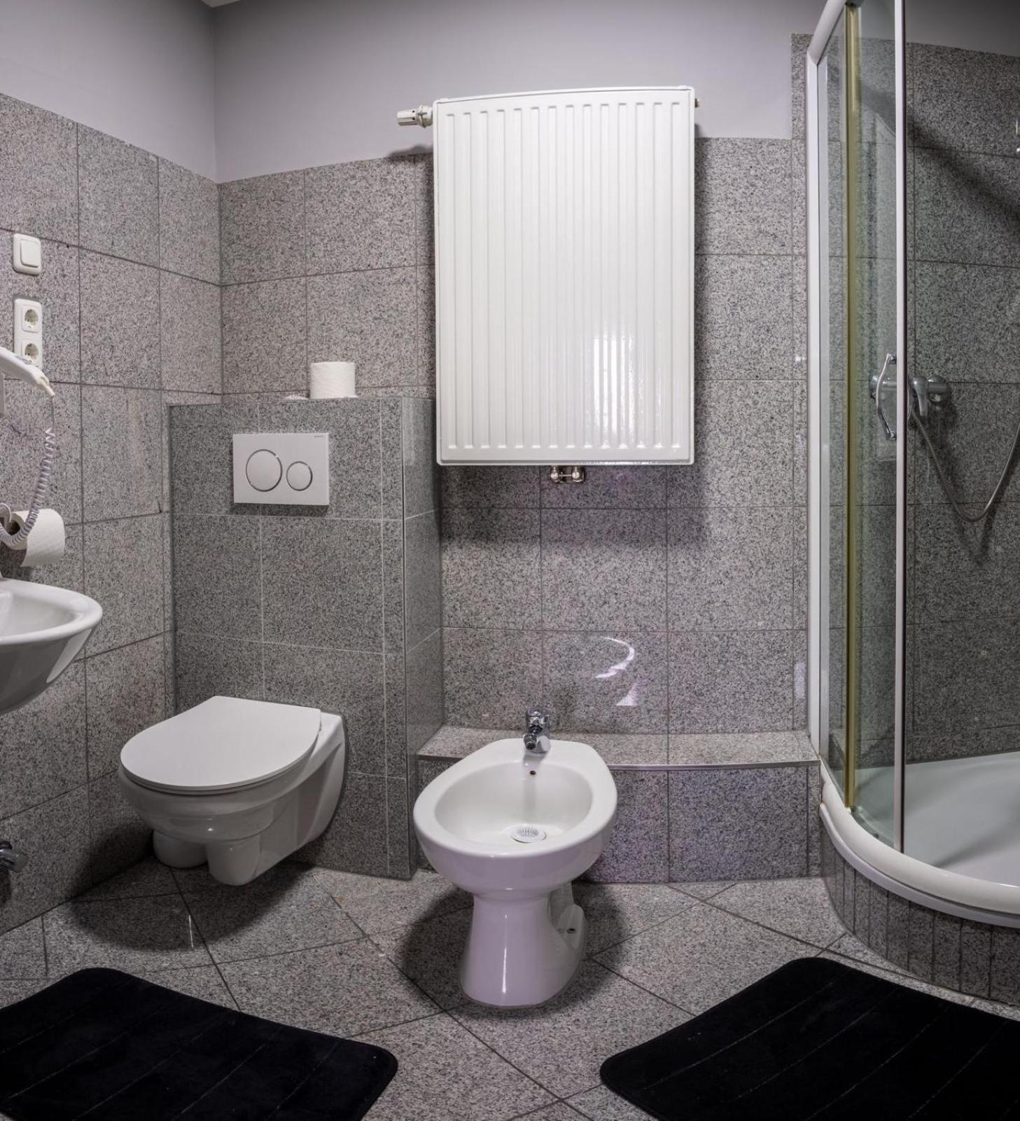 Bed And Breakfast 33 Duisburg Buitenkant foto
